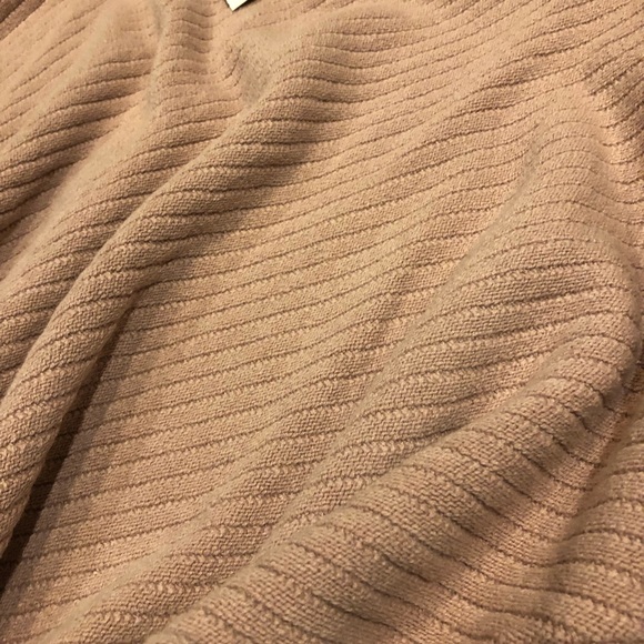 NWT Free People I Can’t Wait Dusty Rose Cropped Oversized Sweater - Picture 7 of 7